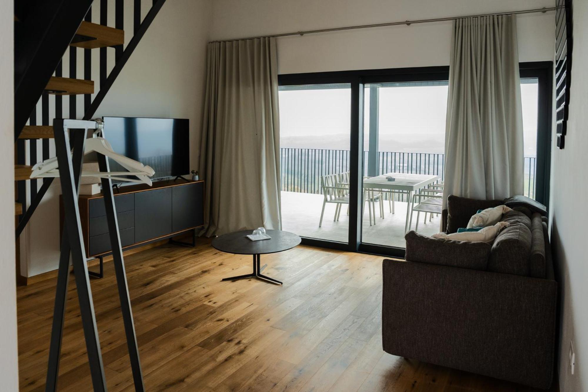 Bed and Breakfast Morus Estate Dobrovo Exterior foto